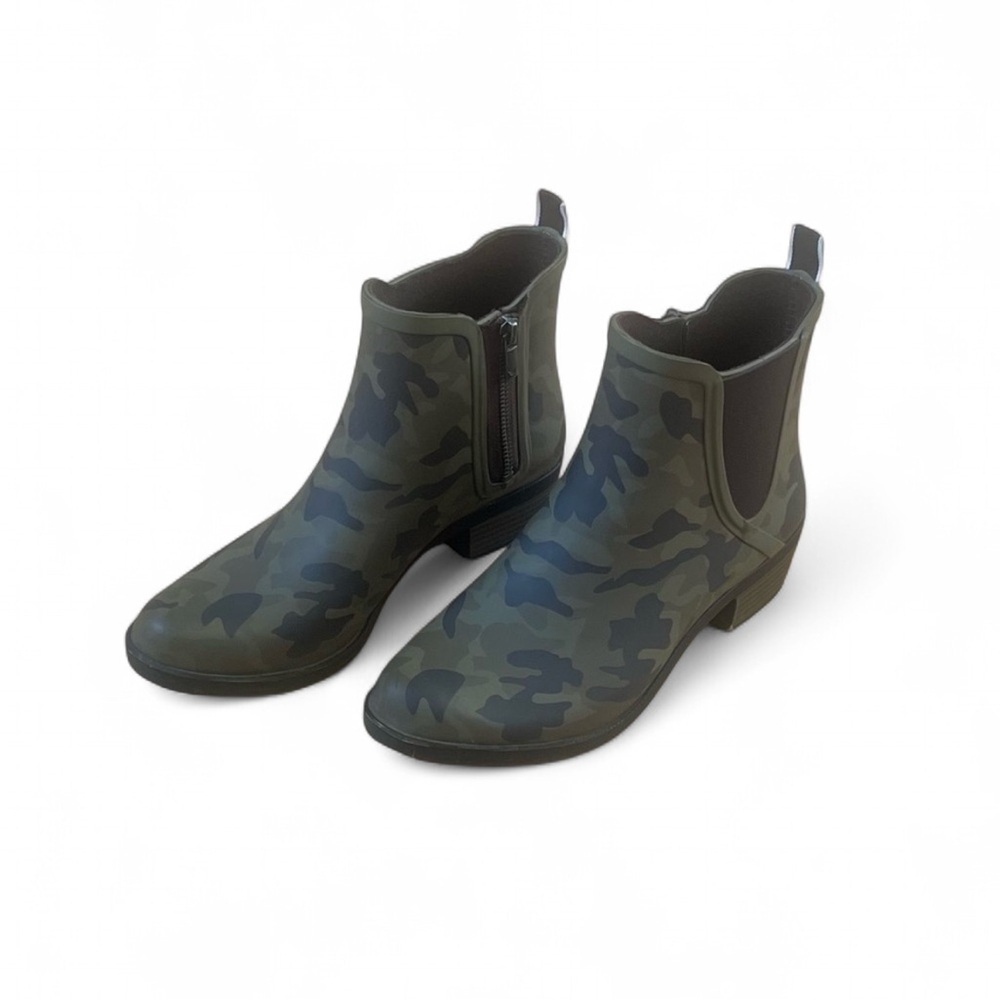 Lucky Brand Basel H20 Camoflage Pull On Rain
Snow Bootie Boots Women's 9